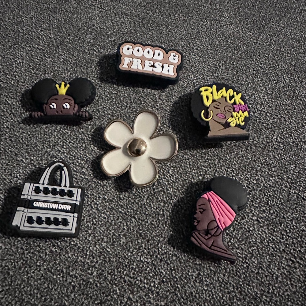 Stylish shoe charms with Unique Design